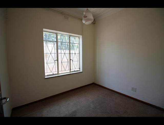3 BEDROOM HOUSE TO LET IN KENSINGTON